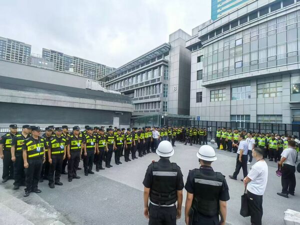 恪尽职守护平安，专业担当显风采